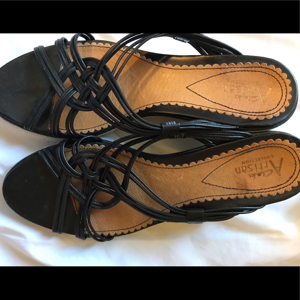 Clark Artisan sandals like new size 9